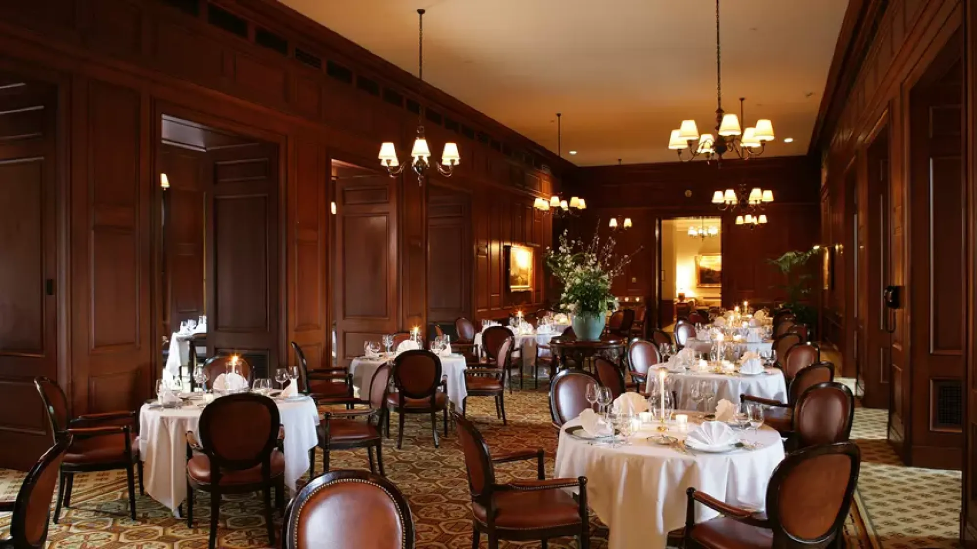 3rdFloorDining-CalClub